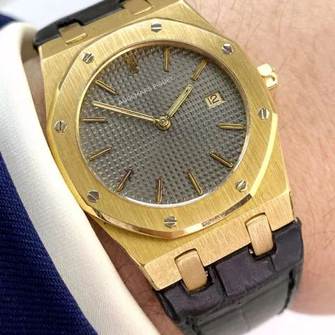 Audemars Piguet Royal Oak 56175BA 33mm Yellow gold Gray