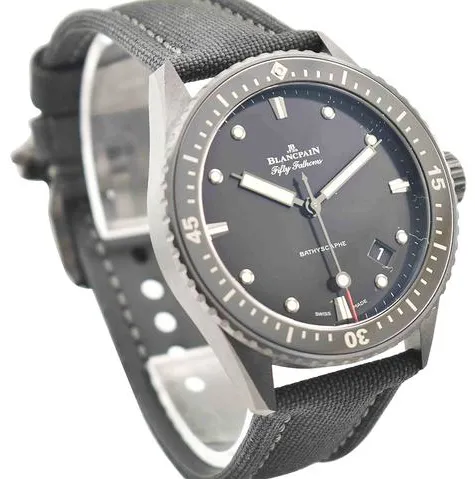 Blancpain Fifty Fathoms 5000-0130-B52A 43.6mm Ceramic Black 2