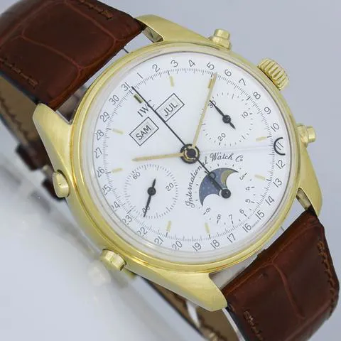 IWC 3710 36mm Yellow gold White