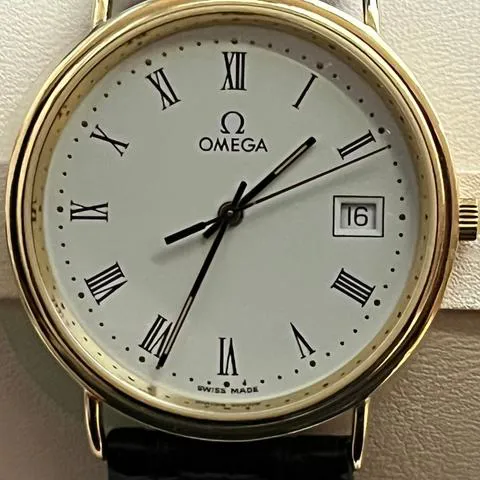 Omega De Ville 196.750 33mm Yellow gold