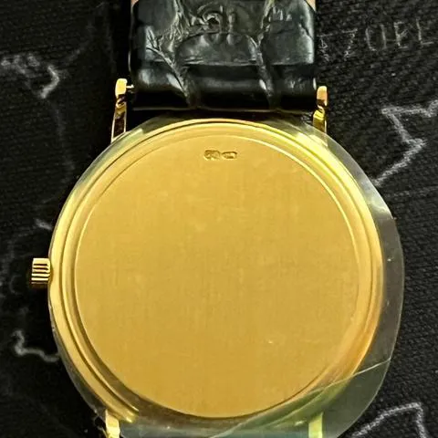 Omega De Ville 196.750 33mm Yellow gold 4