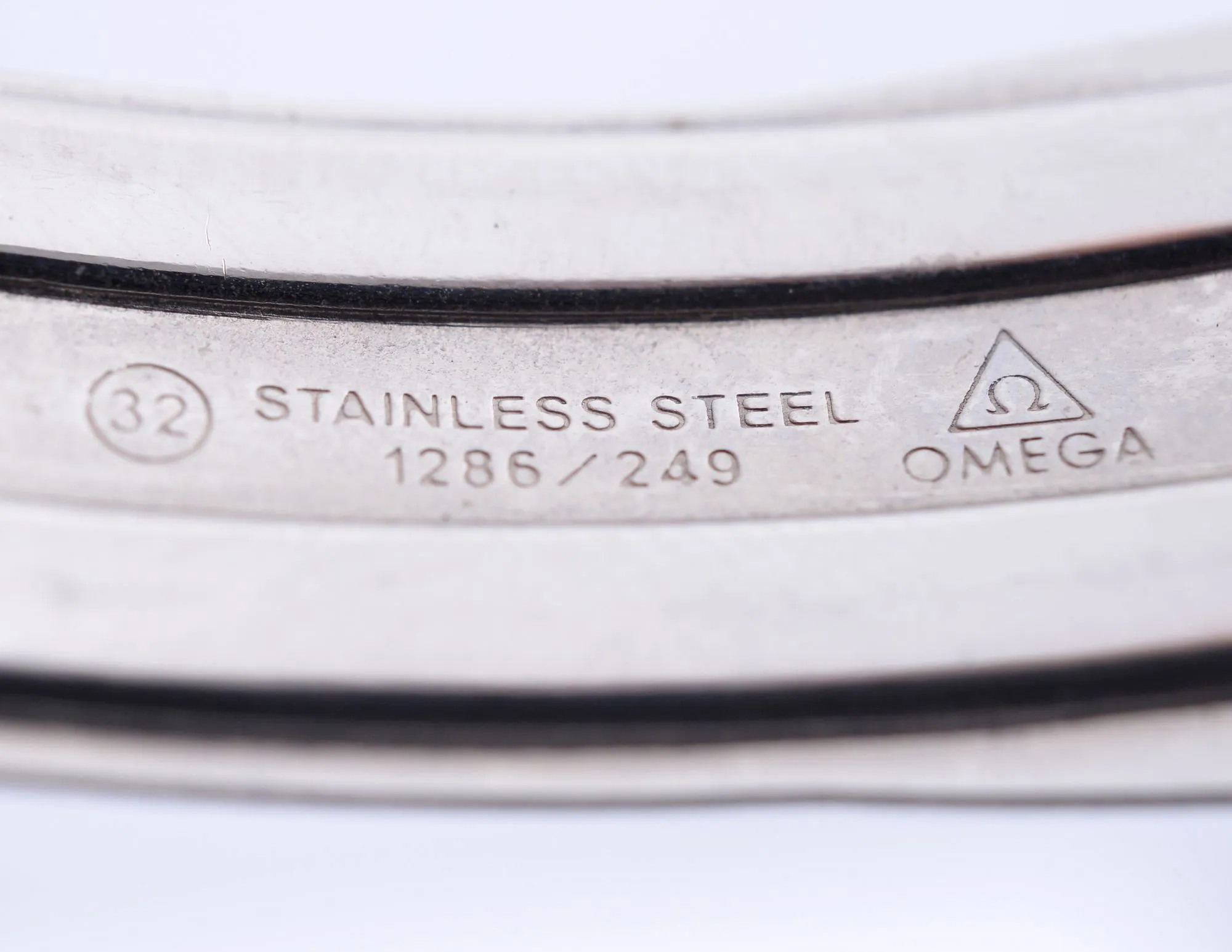Omega Dynamic nullmm Stainless steel 2