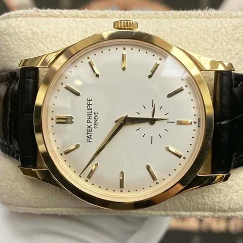 Patek Philippe Calatrava 5196J-001 37mm Yellow gold Silver 1