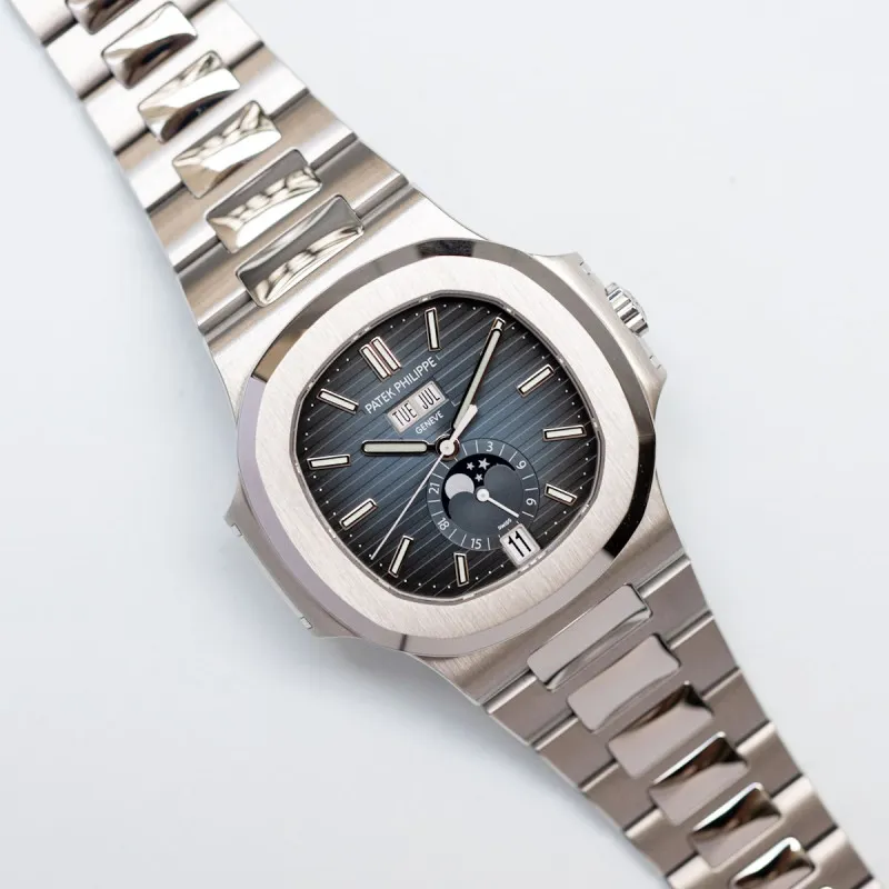 Patek Philippe Nautilus 5726/1A-014 40mm Stainless steel Blue 4