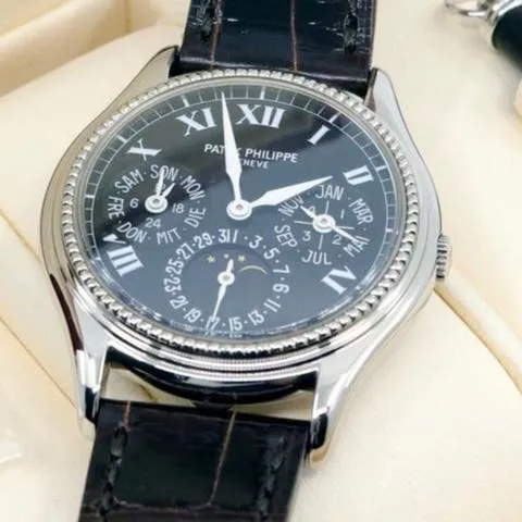 Patek Philippe Perpetual Calendar 5038G 36mm White gold Black