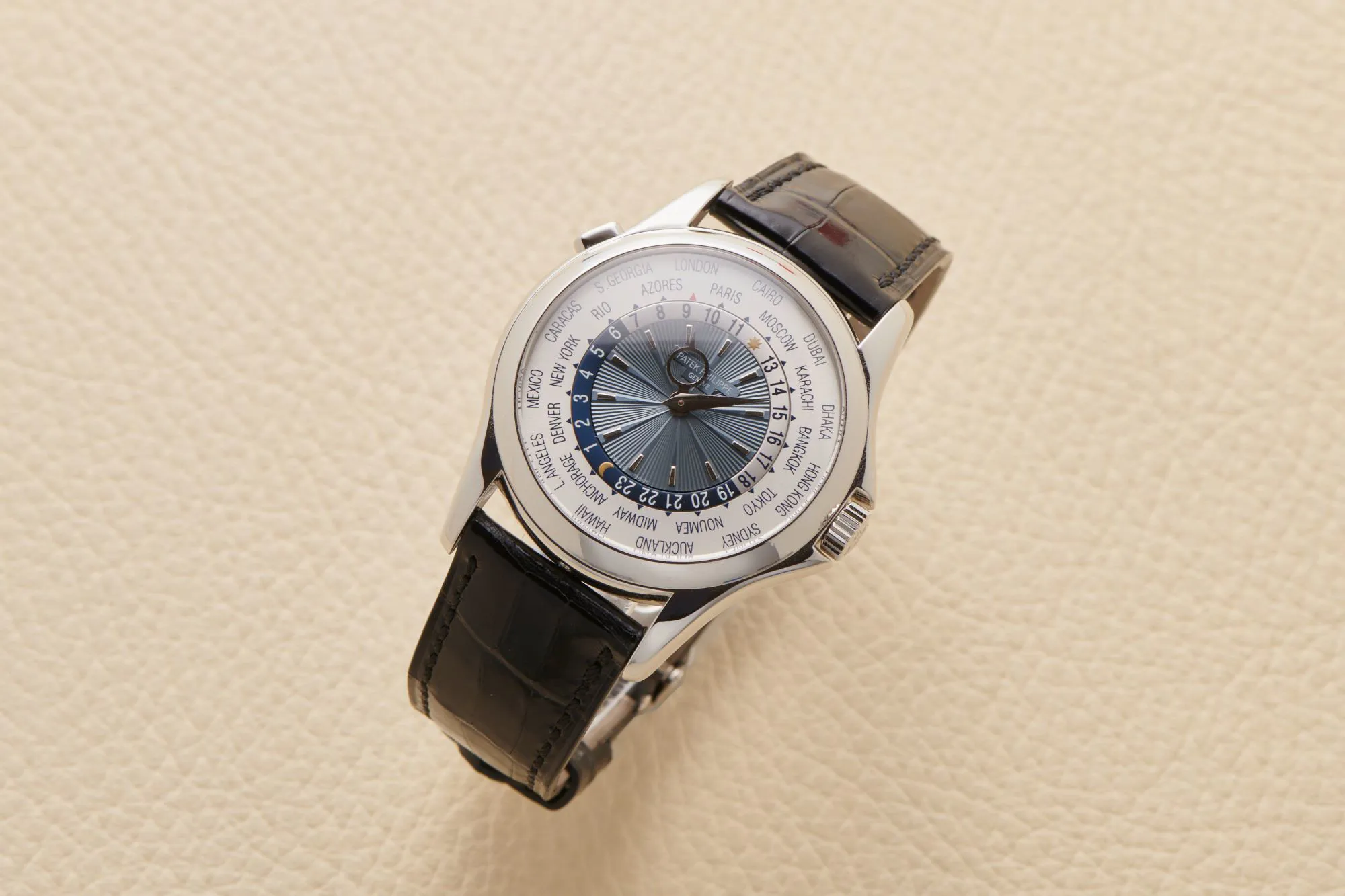 Patek Philippe World Time 5130P-001 39.5mm Platinum Blue 1