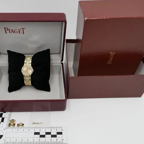 Piaget Dancer 80564 K81 23.4mm Yellow gold Gold