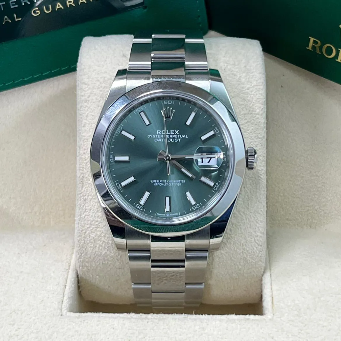 Rolex Datejust 126300-0019 41mm Oystersteel Green