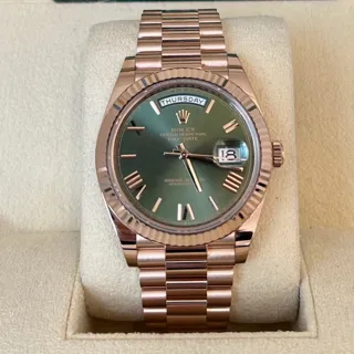 Rolex Day-Date 40 228235-0025 Rose gold Green