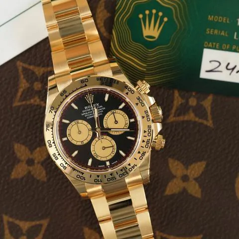 Rolex Daytona 126508 40mm Yellow gold Black