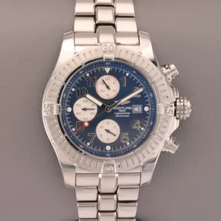 Breitling Avenger A13370 Stainless steel White