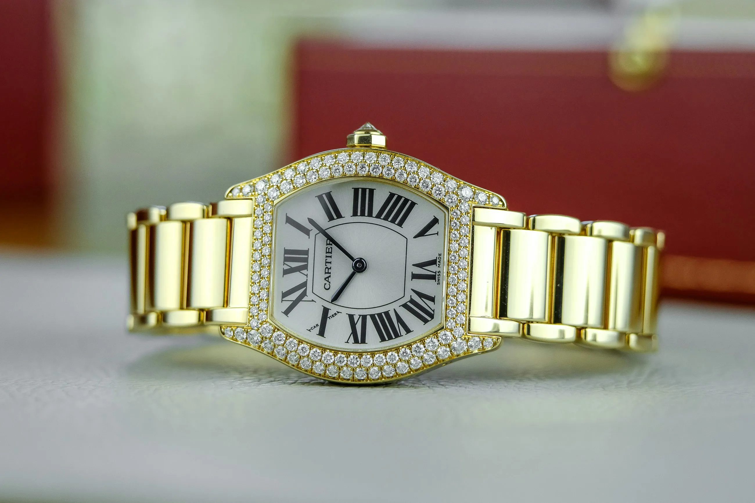 Cartier Tortue 2643 28mm Yellow gold and Diamond Silver