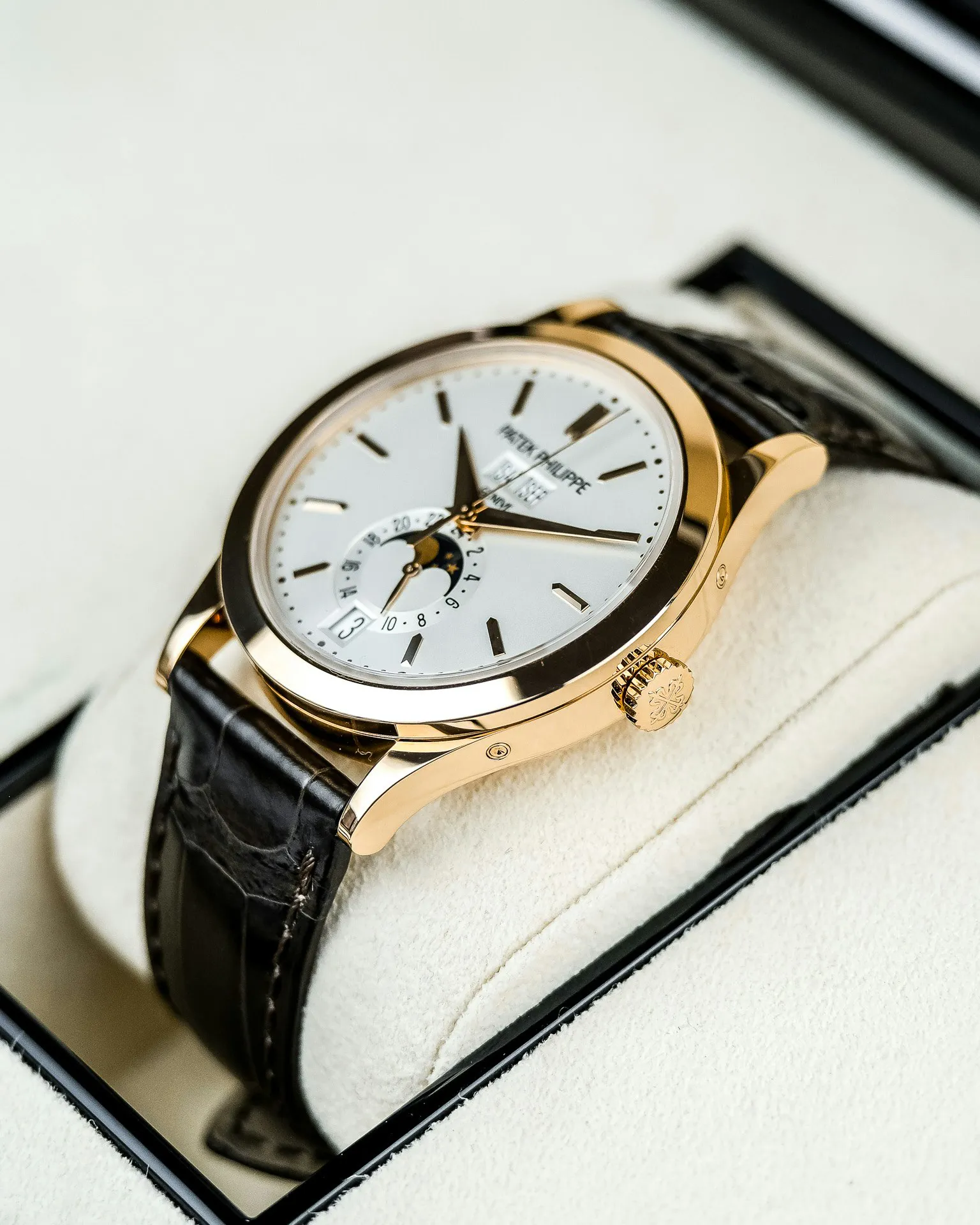 Patek Philippe Annual Calendar 5396R 38.5mm Rose gold Silver 8