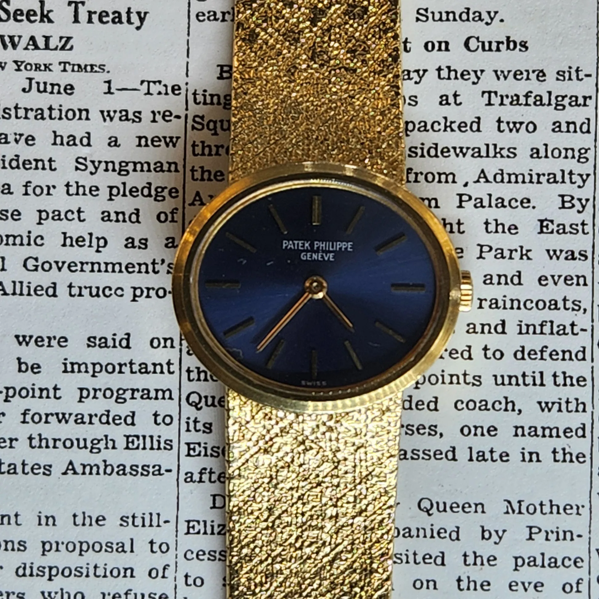 Patek Philippe Golden Ellipse 3349 1 nullmm Yellow gold Blue