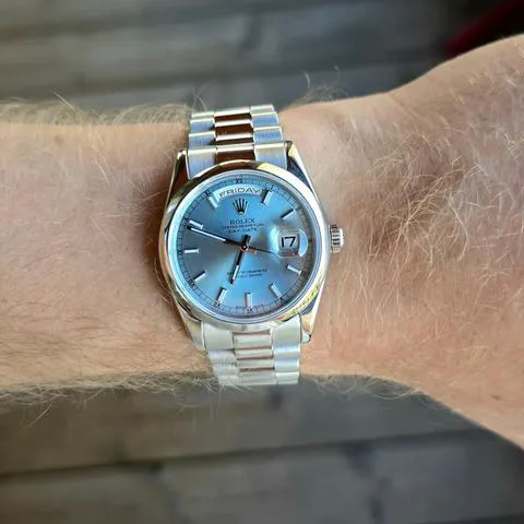 Rolex Day-Date 36 118206 36mm Platinum Blue 10