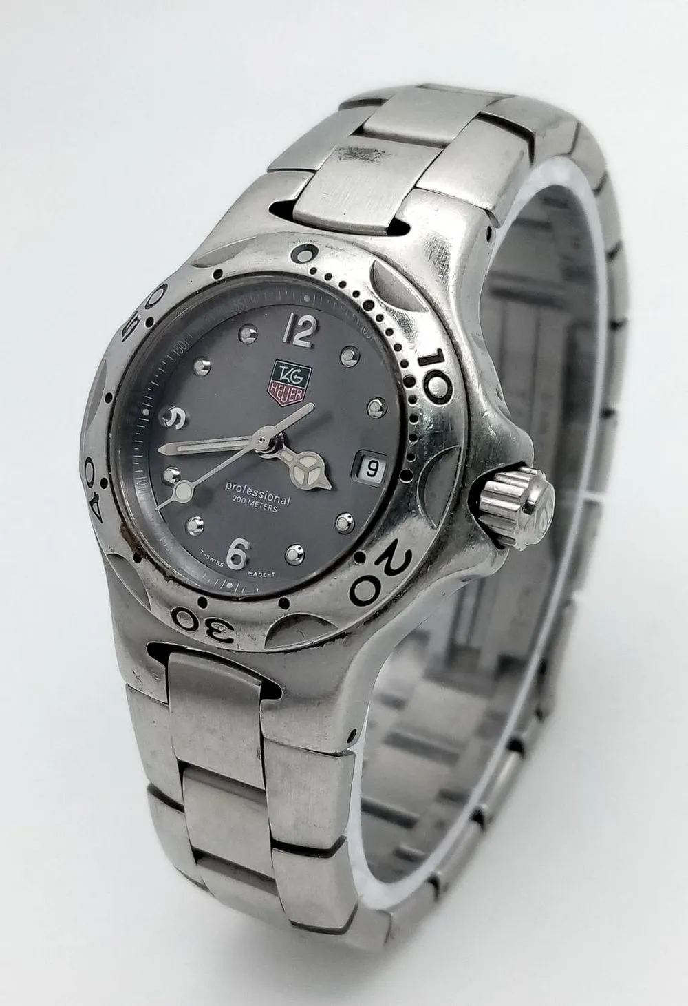 TAG Heuer Professional 28mm Stainless steel Gray