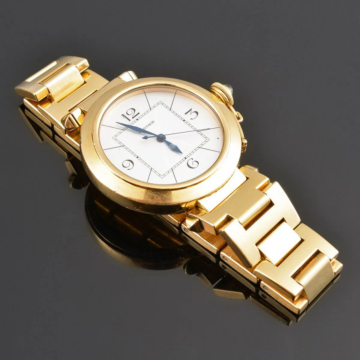 Cartier Pasha 18k yellow gold 1