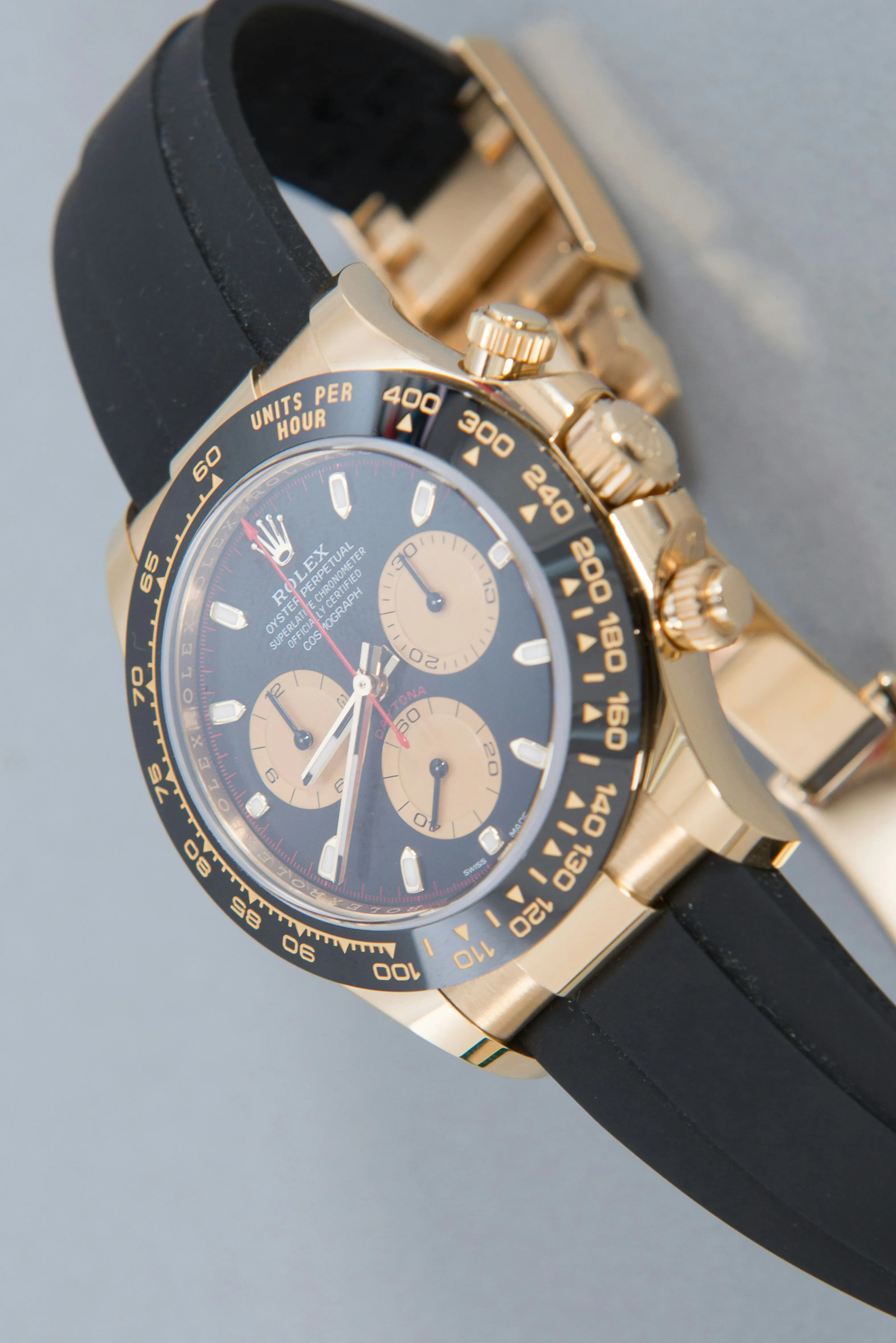 Rolex Daytona 116518LN 40mm Yellow gold Black 3