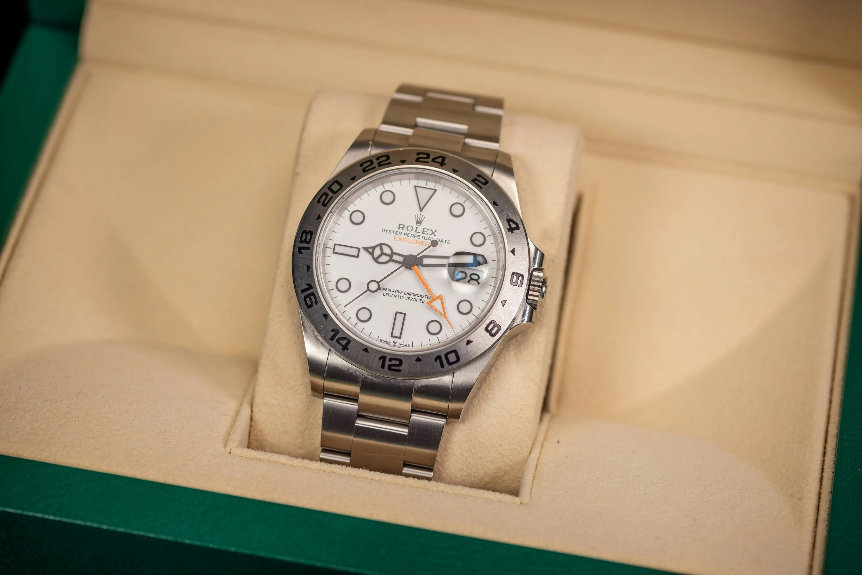 Rolex Explorer II 226570 42mm Stainless steel White 2