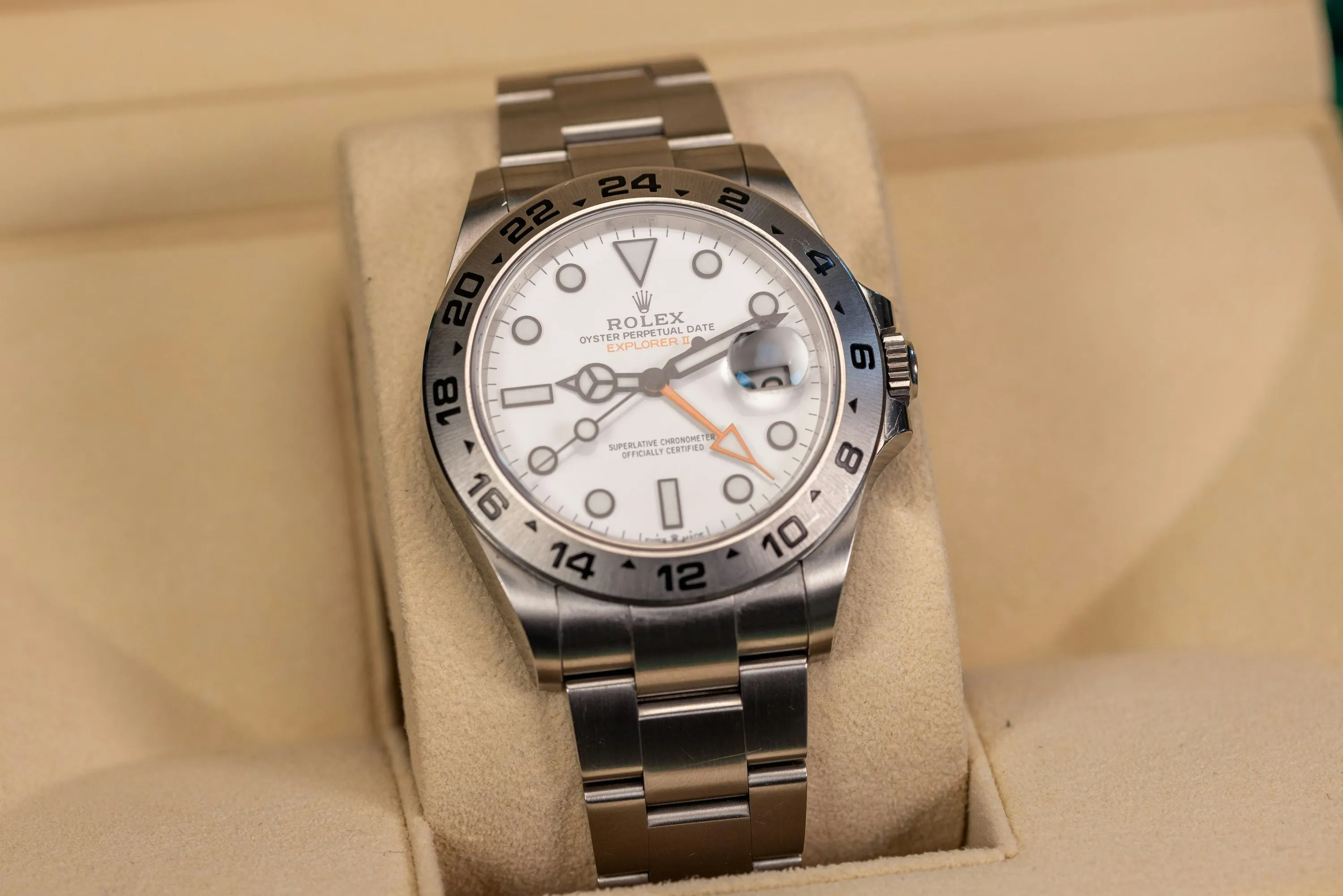 Rolex Explorer II 226570 42mm Stainless steel White 6