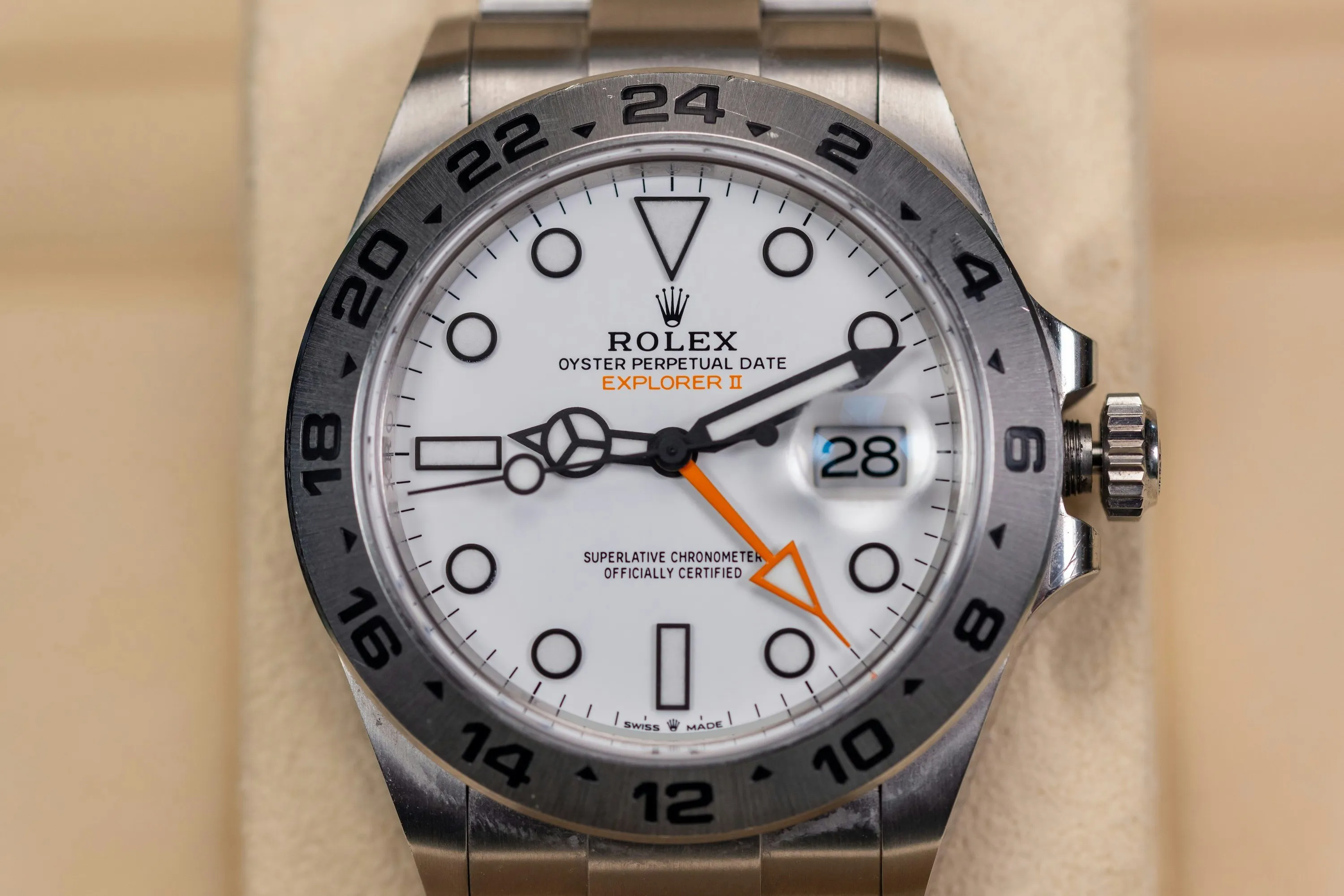 Rolex Explorer II 226570 42mm Stainless steel White 11