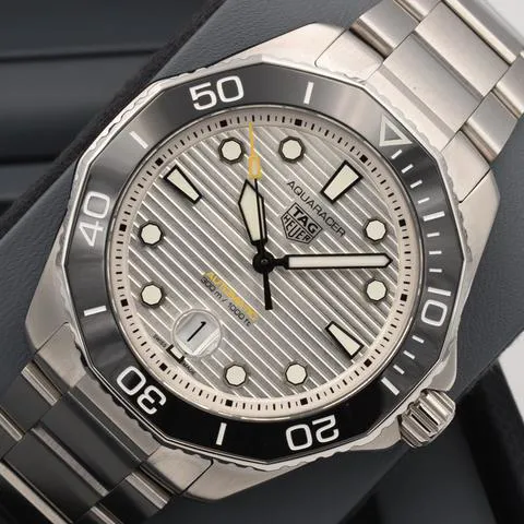 TAG Heuer Aquaracer 300M WBP201C.BA0632 43mm Stainless steel Gray 2