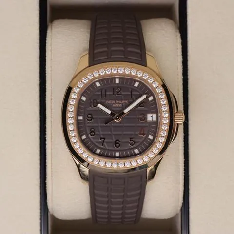 Patek Philippe Aquanaut 5268/200R-010 39mm Rose gold Brown 1