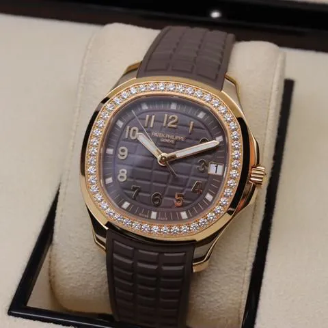 Patek Philippe Aquanaut 5268/200R-010 39mm Rose gold Brown 8