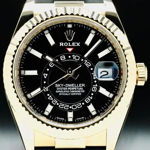 Rolex Sky-Dweller 326238 42mm Yellow gold Black