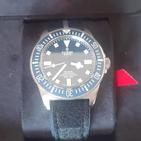 Tudor Pelagos 25707B/22 42mm Titanium Blue