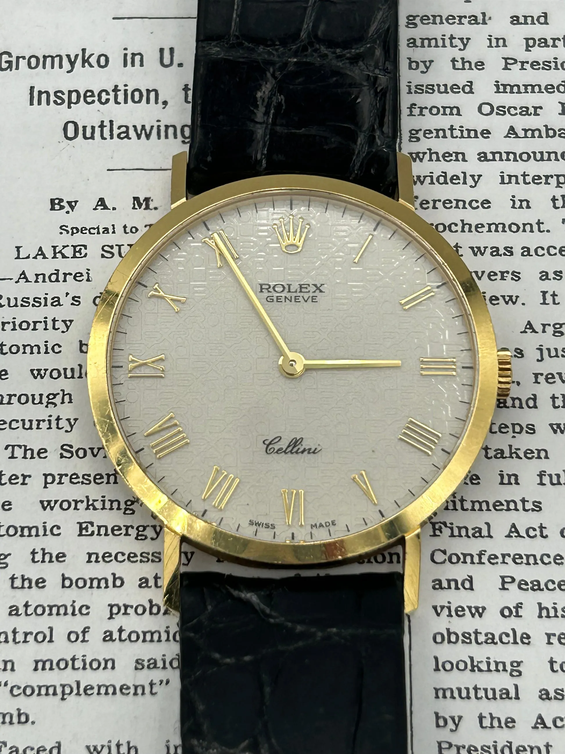 Rolex Cellini 4112 Yellow gold