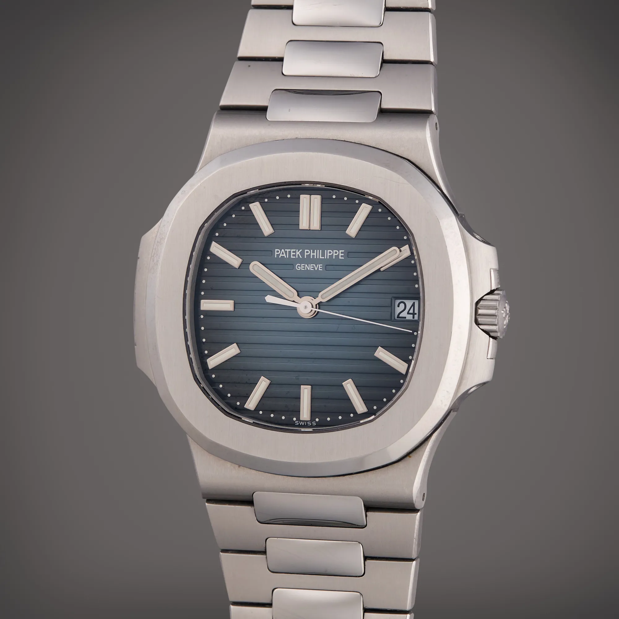 Patek Philippe Nautilus 5711/1A-010 40mm Stainless steel Blue and black
