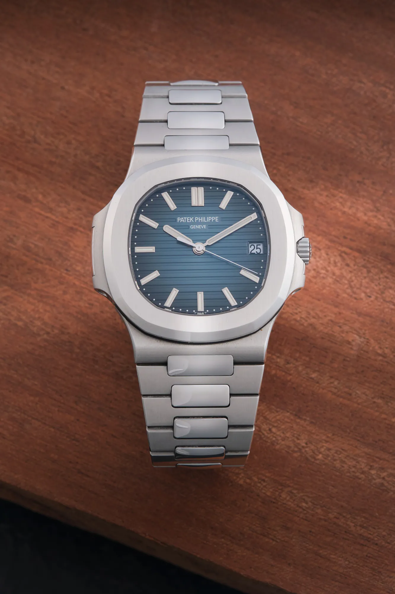Patek Philippe Nautilus 5711/1A-010 40mm Stainless steel Blue and black 1