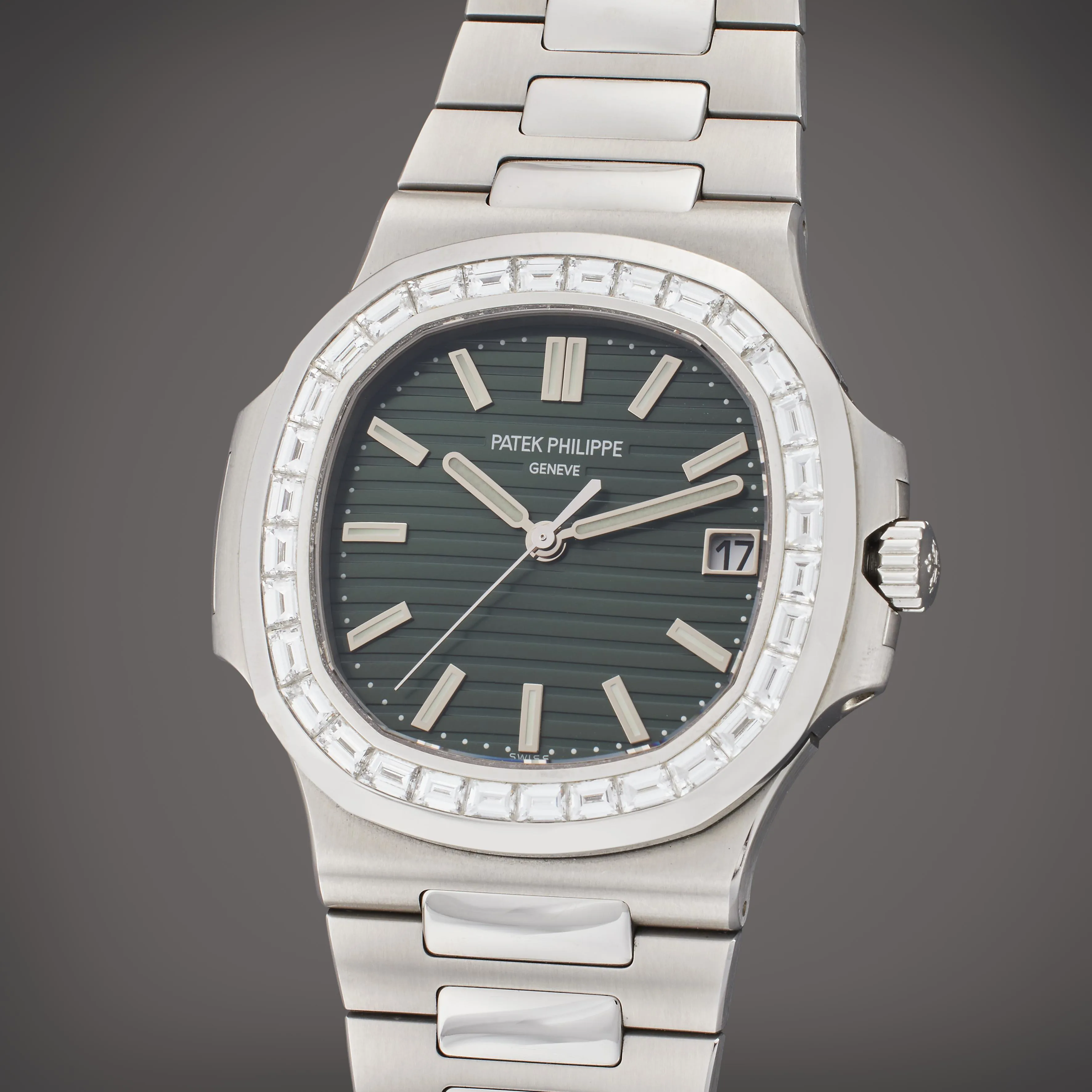 Patek Philippe Nautilus 5711/1300A-001 40mm Stainless steel and diamond-set Green