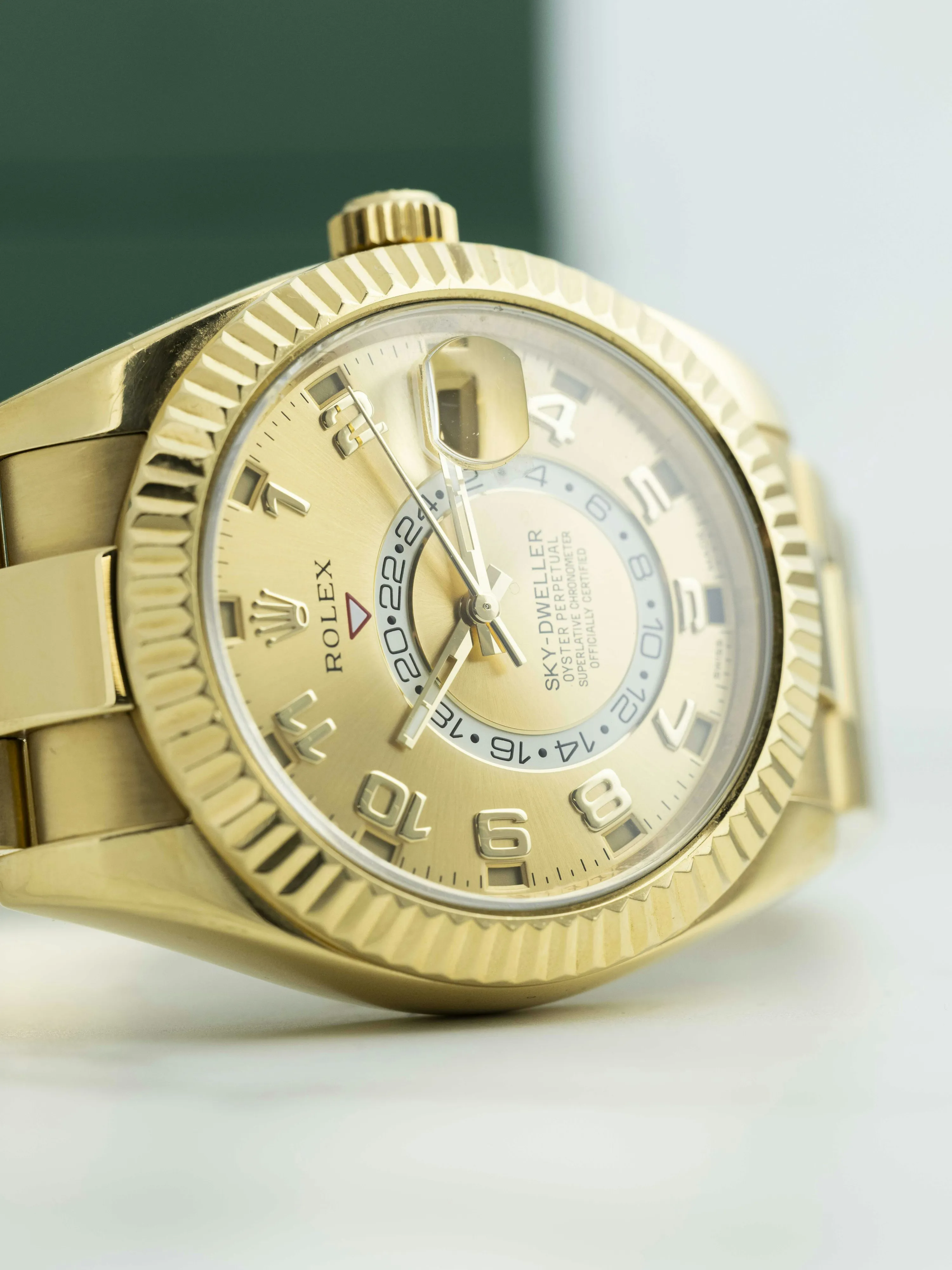 Rolex Sky-Dweller 326938 42mm Yellow gold Champagne 6