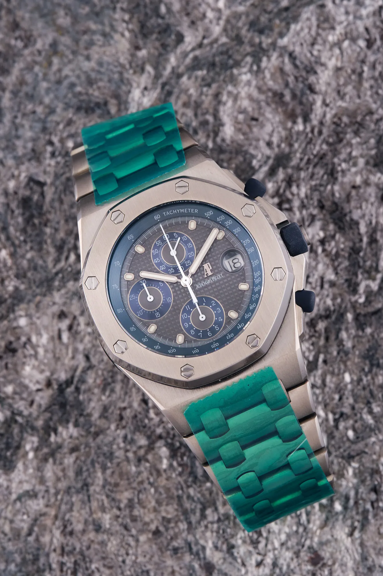 Audemars Piguet Royal Oak Offshore 25721ST.OO.1000ST.01 42mm Titanium Grey and blue 1