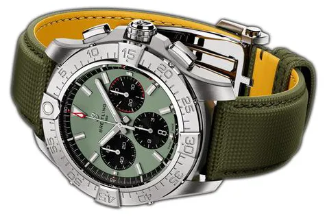 Breitling Avenger AB0147101L1X1 44mm Stainless steel Green 2