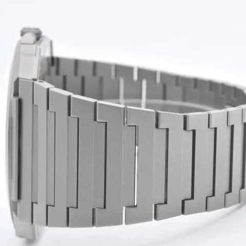 Bulgari Octo 103673 42mm Titanium Gray 4