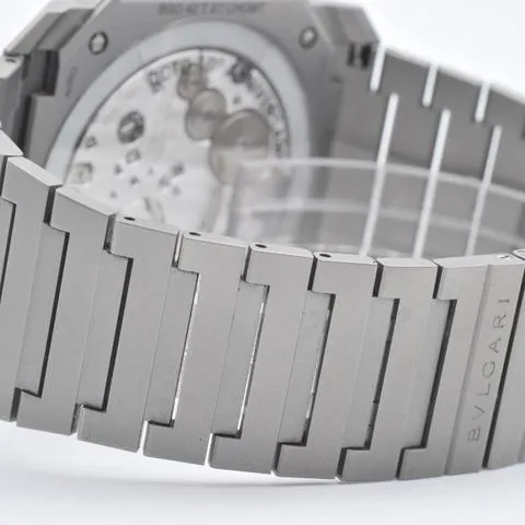 Bulgari Octo 103673 42mm Titanium Gray 5