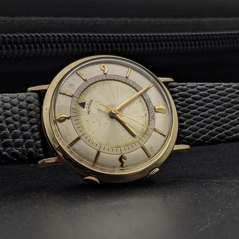Jaeger-LeCoultre Memovox 34mm Yellow gold and stainless steel Champagne 9