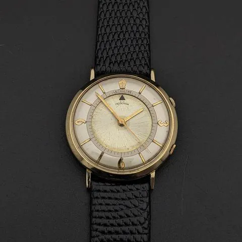 Jaeger-LeCoultre Memovox 34mm Yellow gold and stainless steel Champagne 12