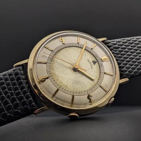 Jaeger-LeCoultre Memovox 34mm Yellow gold and stainless steel Champagne 13
