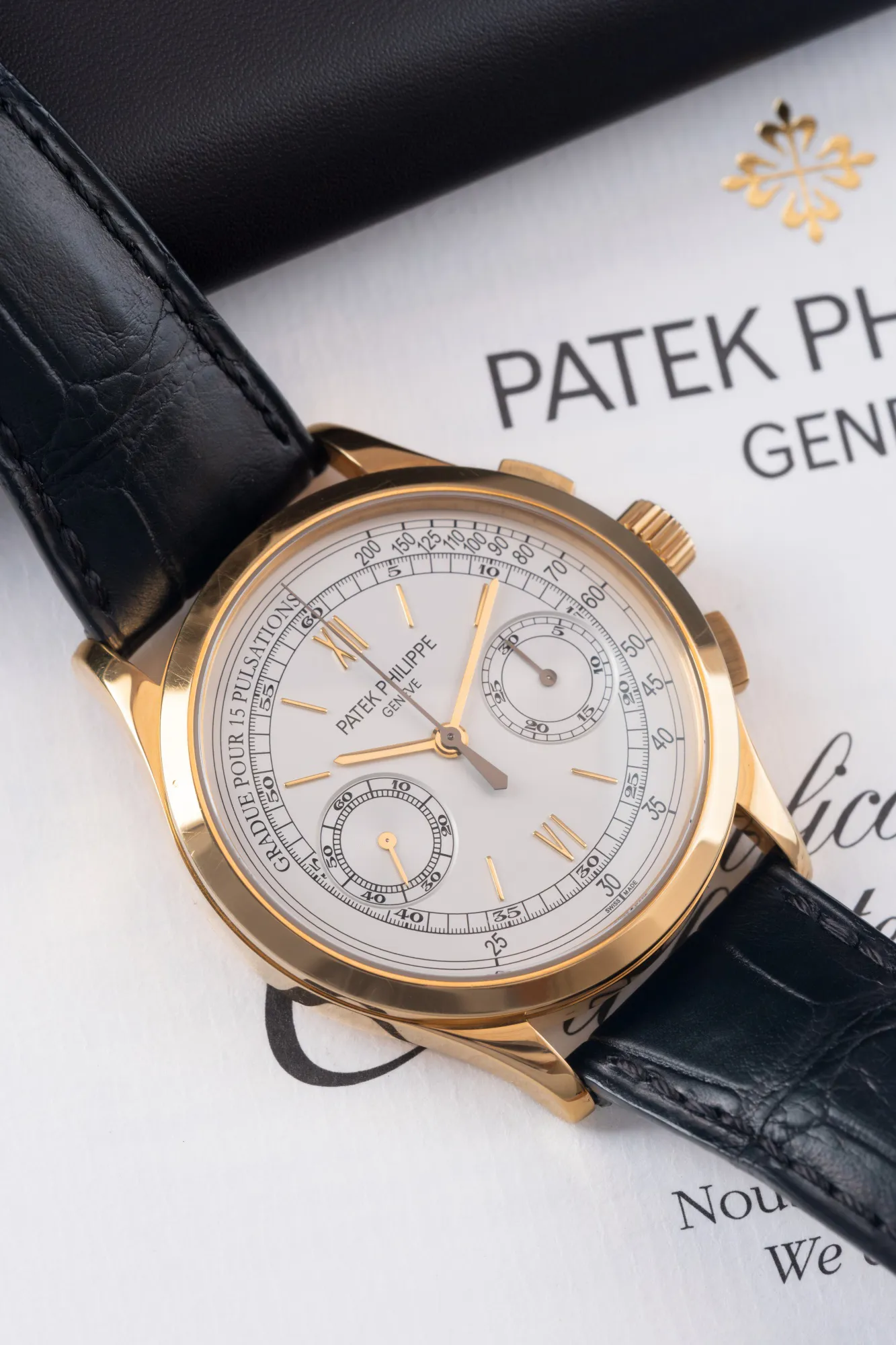 Patek Philippe Chronograph 5170J-001 39.5mm Yellow gold Silver 1