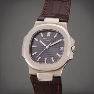 Patek Philippe Nautilus 5711G-001 White gold Gray