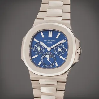 Patek Philippe Nautilus 5740/1G-001 White gold Blue