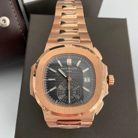 Patek Philippe Nautilus 5980/1R-001 40.5mm Rose gold Black 6