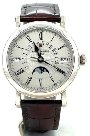 Patek Philippe Perpetual Calendar 5159G-001 38mm White gold Silver