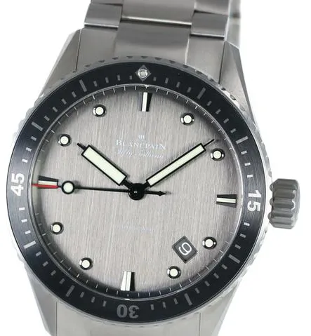 Blancpain Fifty Fathoms Bathyscaphe 5000 1210 98S 43mm Titanium Anthracite 2