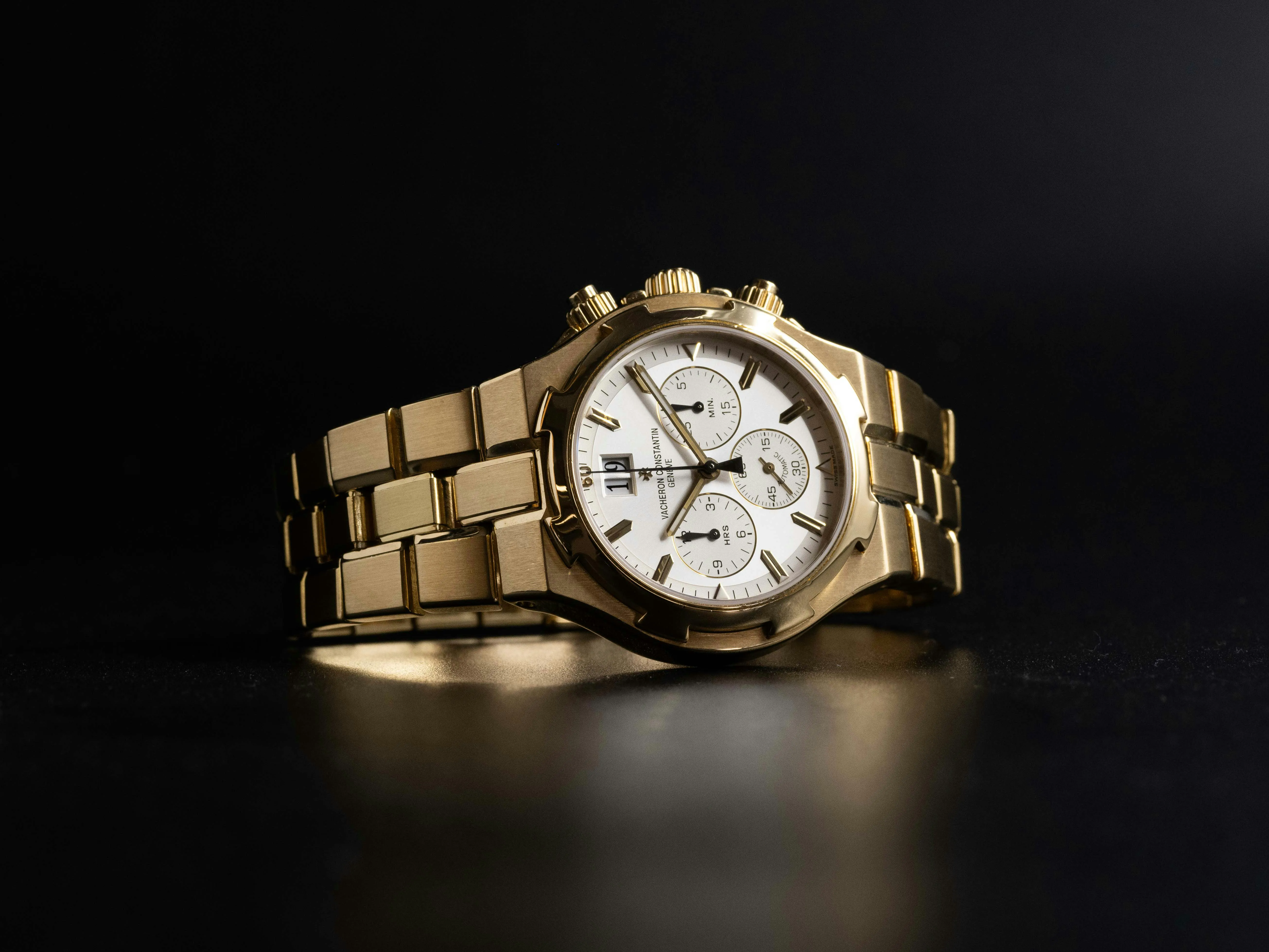 Vacheron Constantin Overseas Chronograph 49140/423J 40mm Yellow gold Silver 1