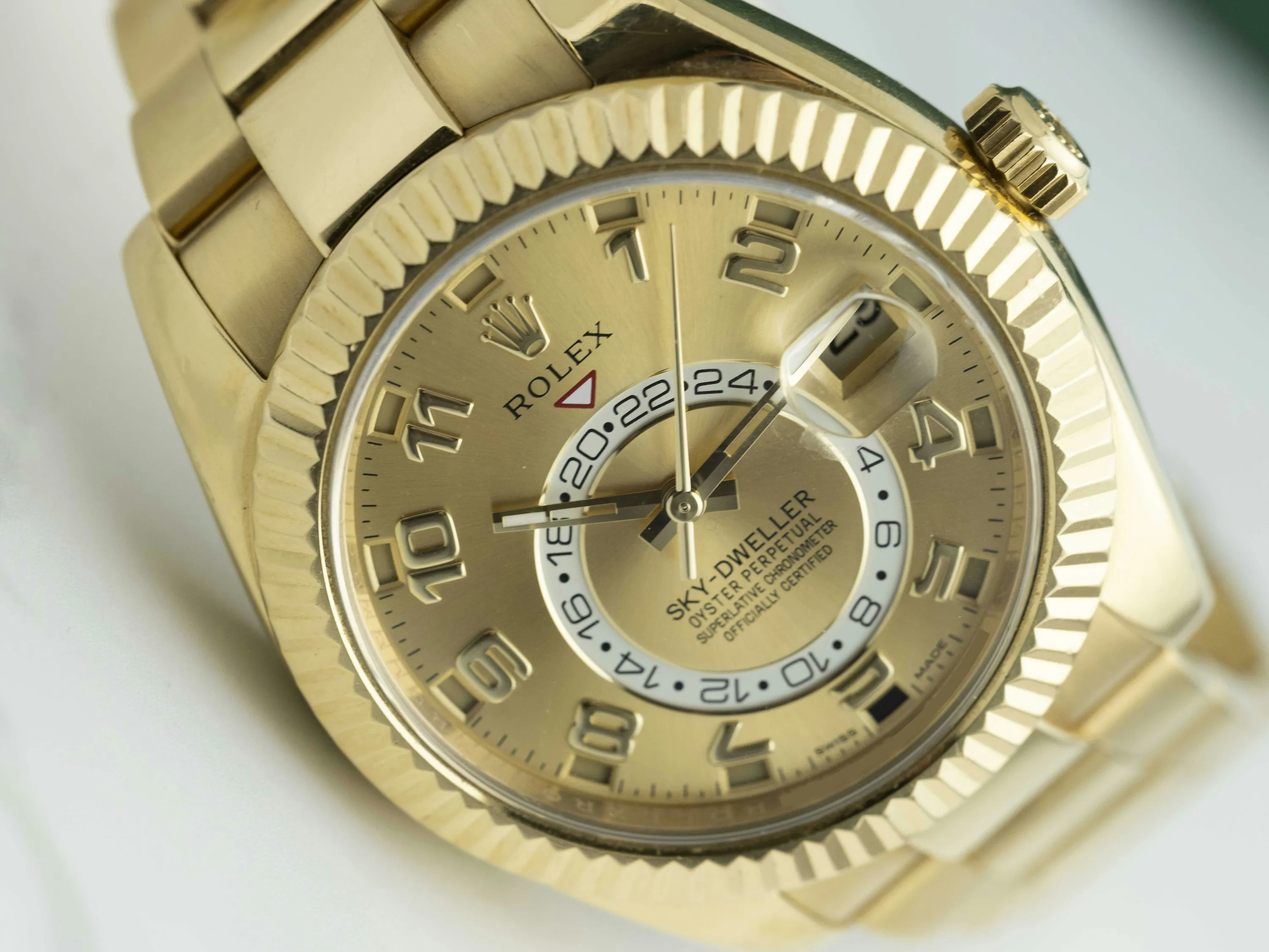 Rolex Sky-Dweller 326938 42mm Yellow gold Champagne 1